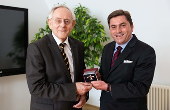 Wolfgang Sellert kitüntetése